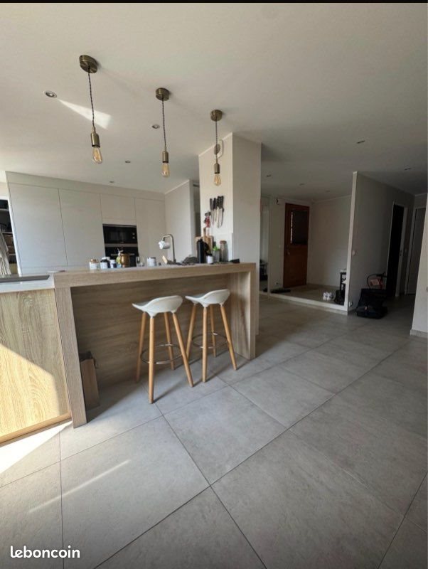 Appartement à louer, 77m², Roquebrune-Cap-Martin