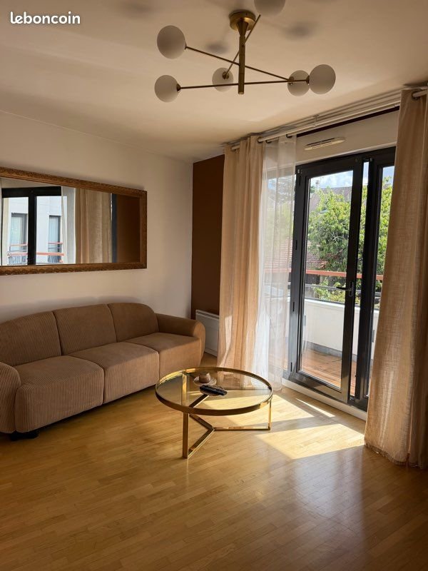 Appartement à louer, 45m², Colombes