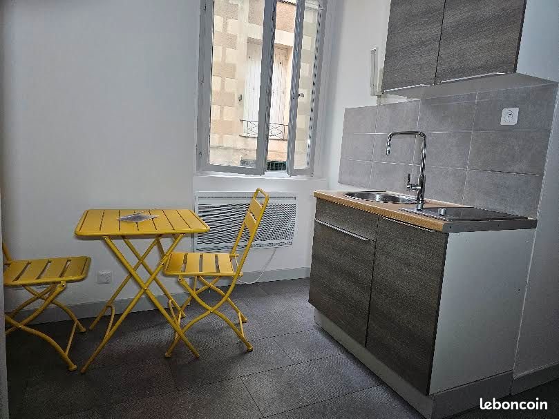 Appartement à louer, 19m², Poitiers