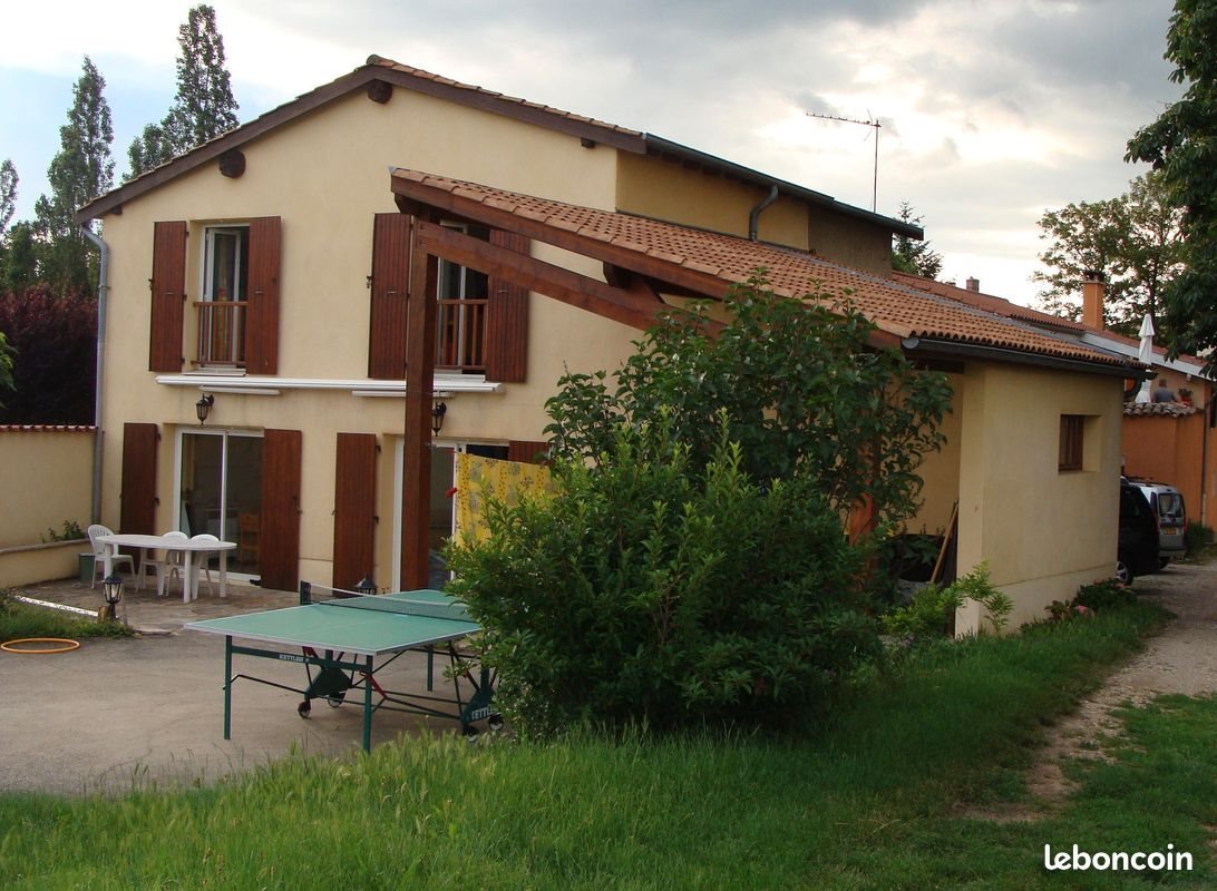 Maison à louer, 120m², Charly