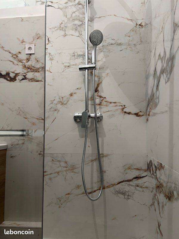 Appartement à louer, 64m², Vénissieux