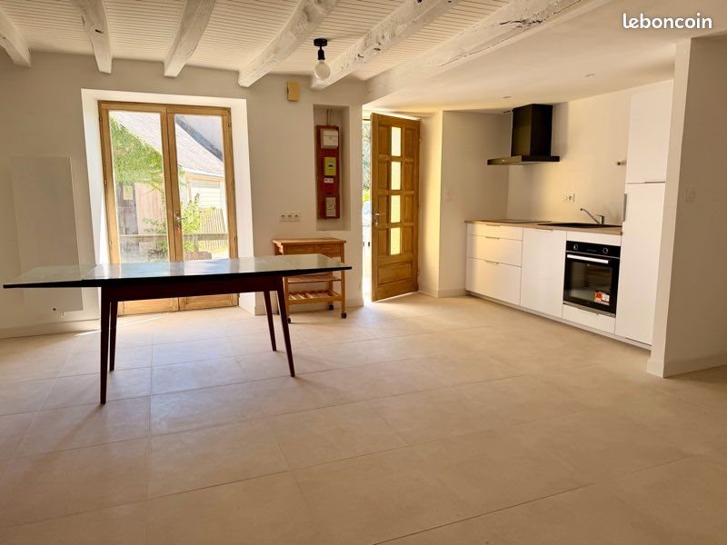 Maison à louer, 108m², Sévérac