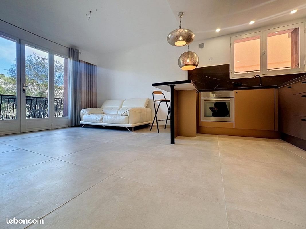 Appartement à louer, 36m², Saint-Raphaël