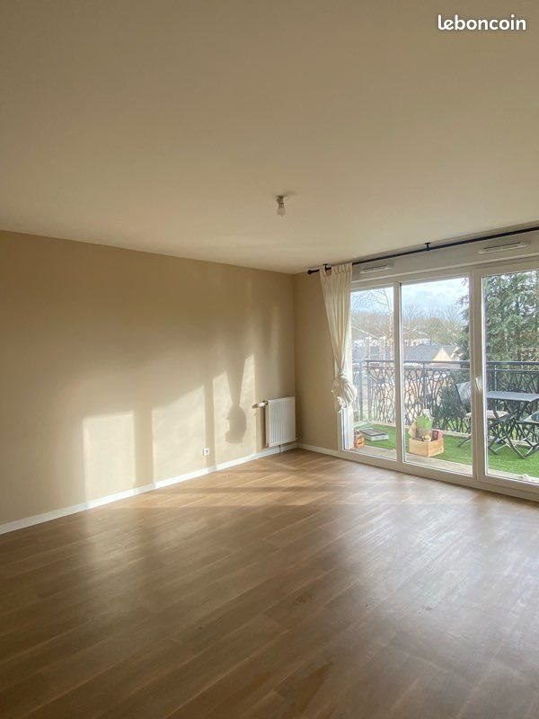 Appartement à louer, 63m², Courcouronnes