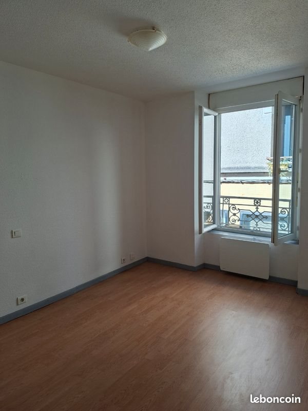 Appartement à louer, 23m², Saint-Flour