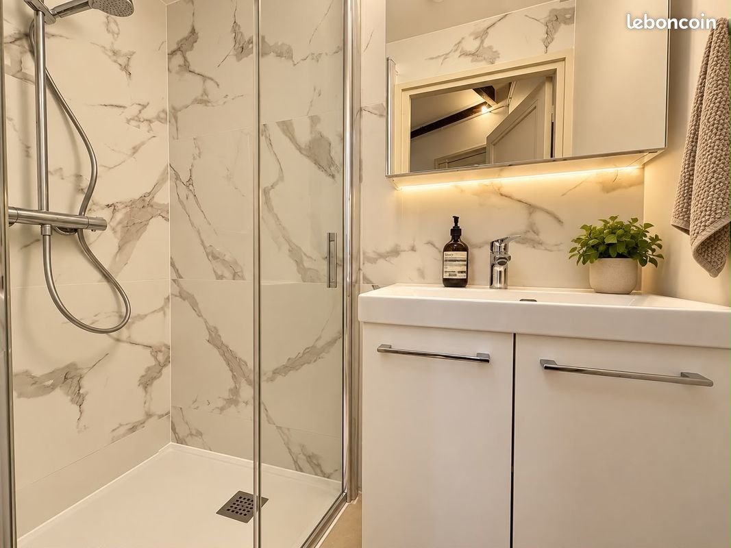 Appartement à louer, 18m², Paris 8ème