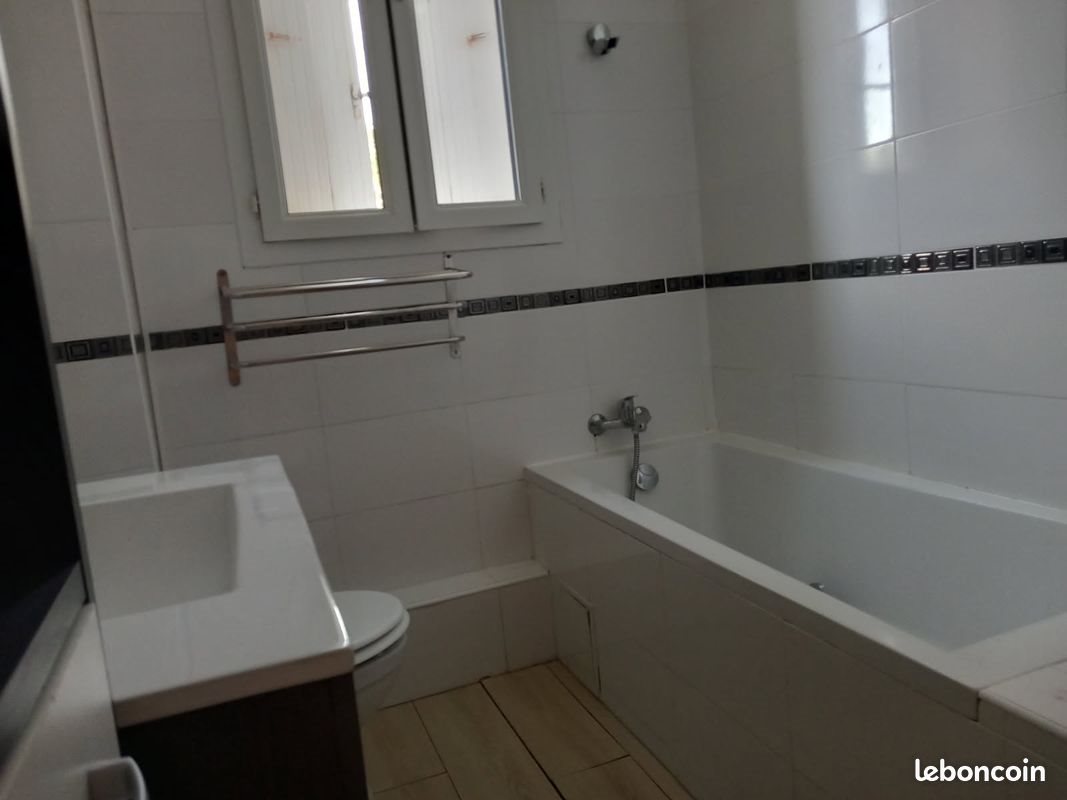 Appartement à louer, 70m², Alès