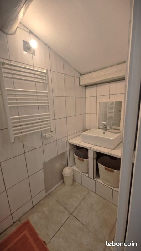 Appartement à louer, 28m², Pont-Saint-Esprit