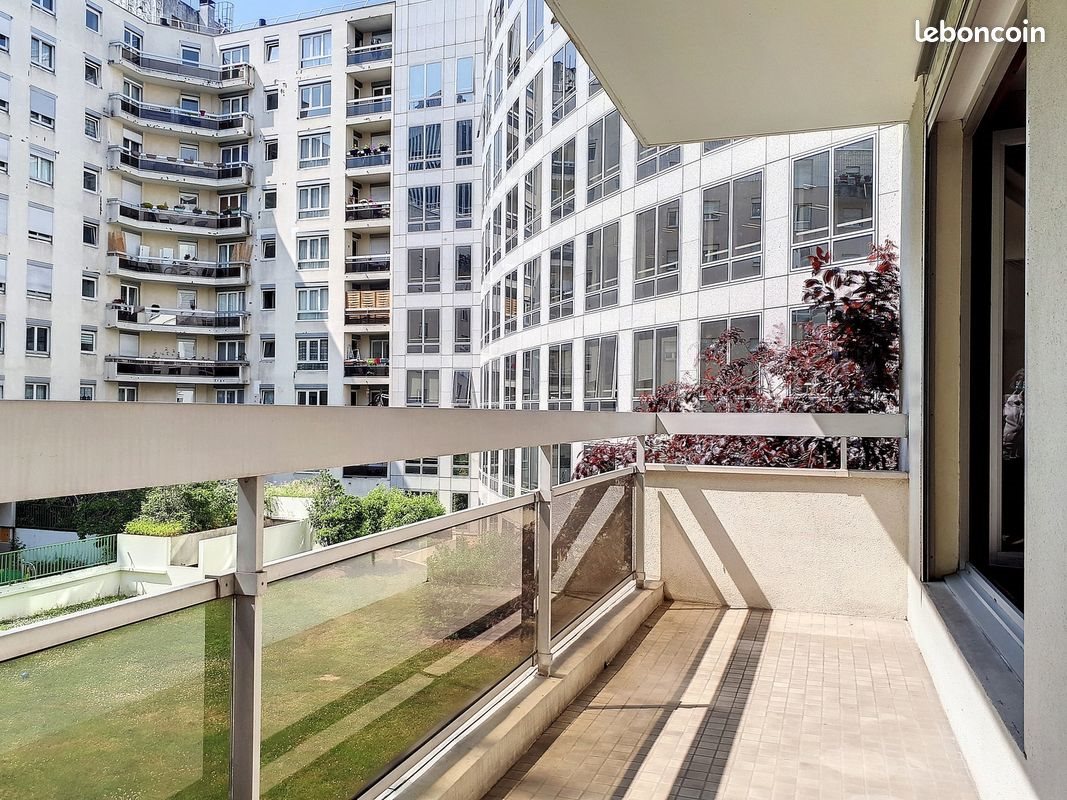Appartement à louer, 68m², Courbevoie