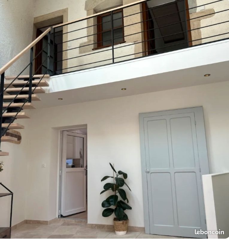 Appartement à louer, 70m², Pesmes