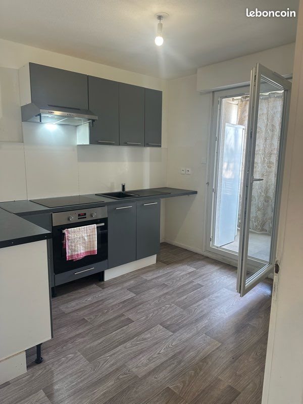 Appartement à louer, 70m², Miramas