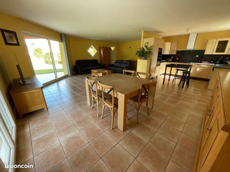 Maison à vendre, 118m², Prignac-et-Marcamps