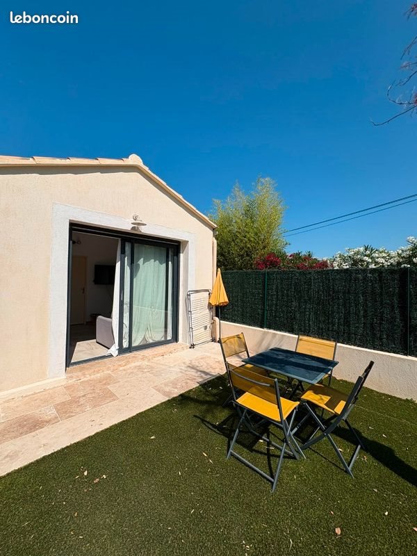 Maison à louer, 26m², Solliès-Pont