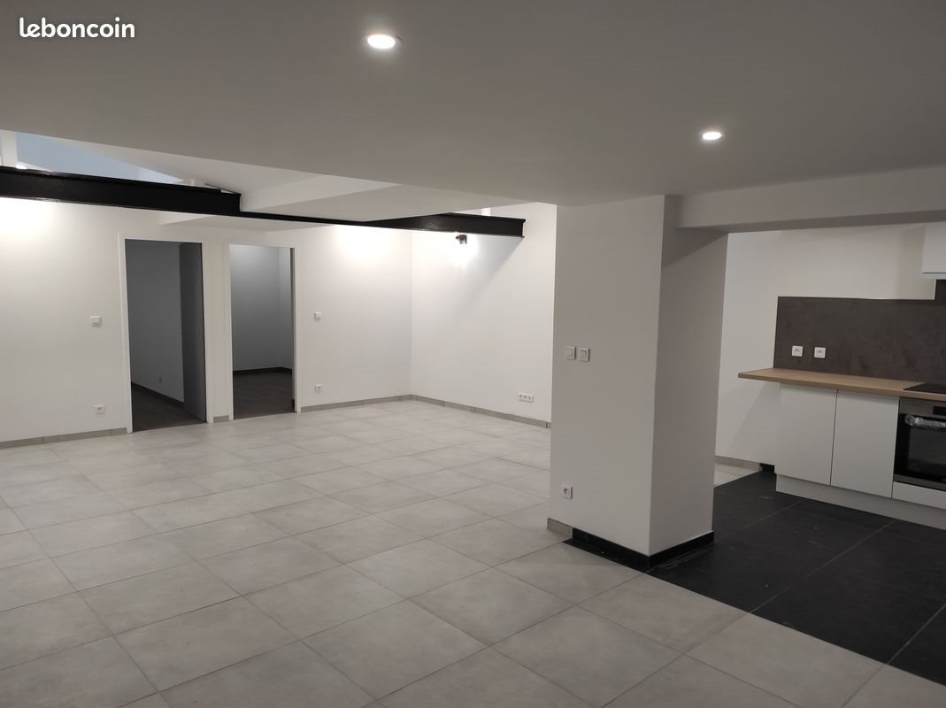 Appartement à louer, 90m², Cassel