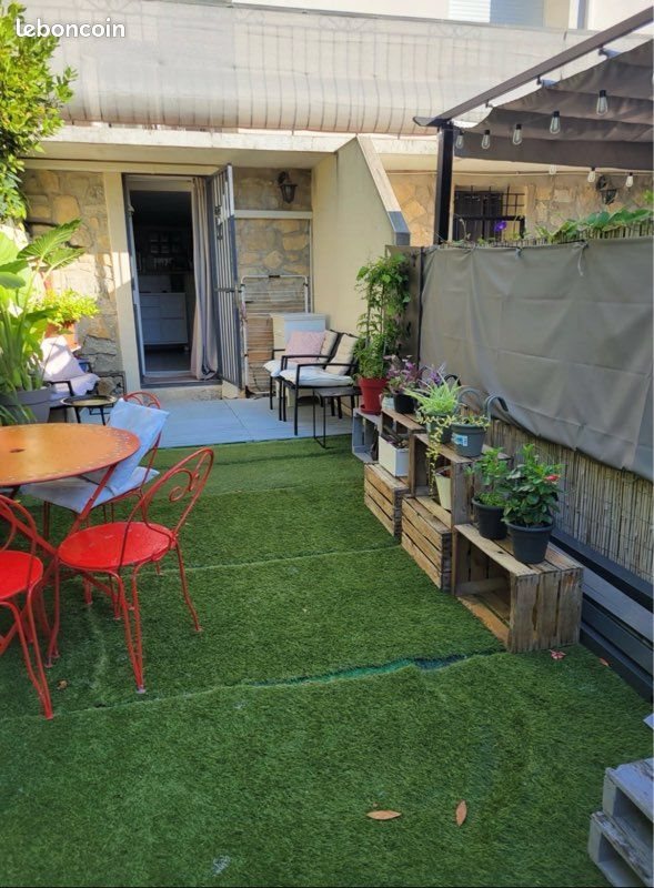 Appartement à louer, 28m², Nîmes