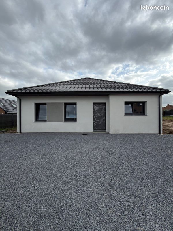 Maison à louer, 95m², Curgies