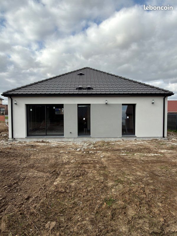 Maison à louer, 95m², Curgies
