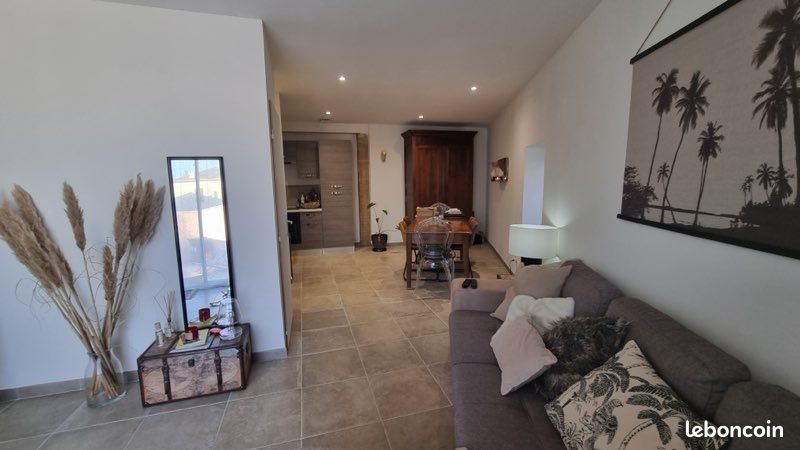 Maison à louer, 60m², Bezouce