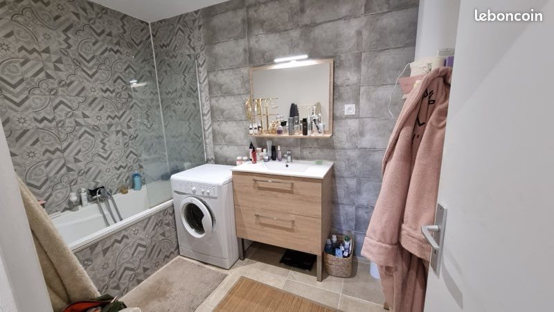 Maison à louer, 60m², Bezouce