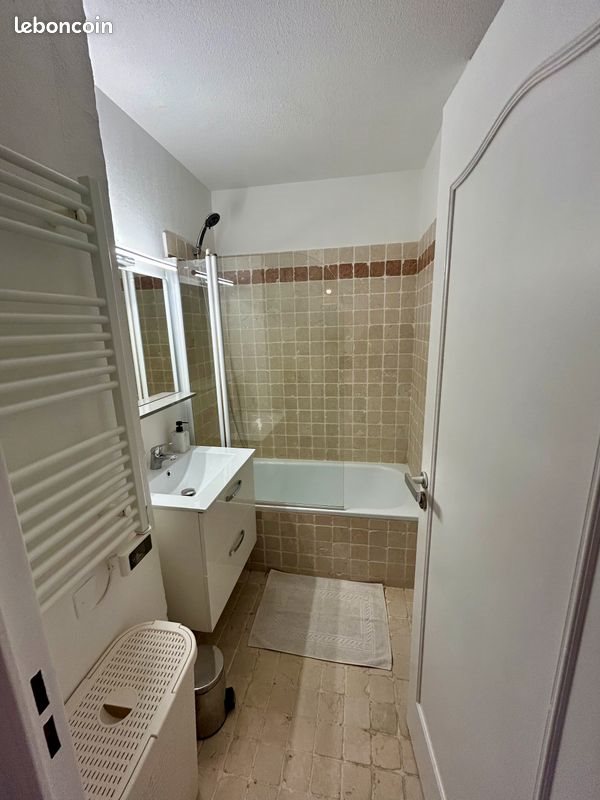 Appartement à louer, 38m², Gassin