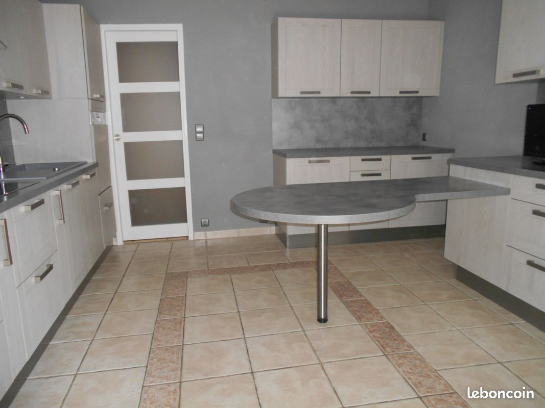 Maison à vendre, 170m², Chassignolles