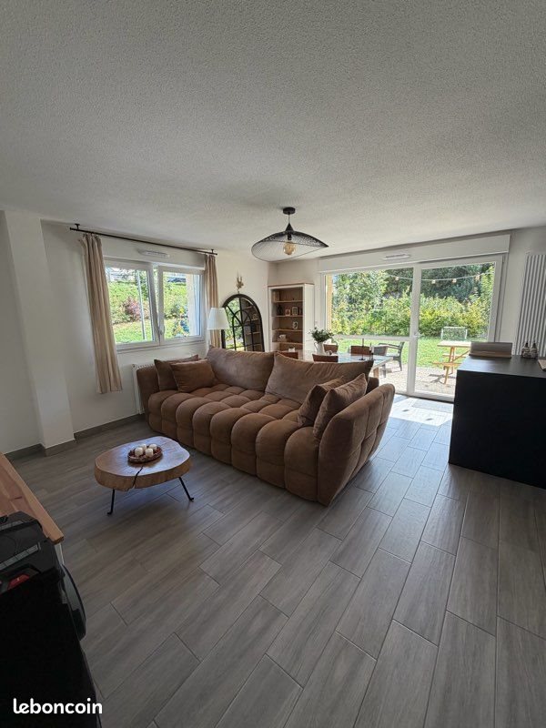 Appartement à louer, 67m², Granges-Narboz