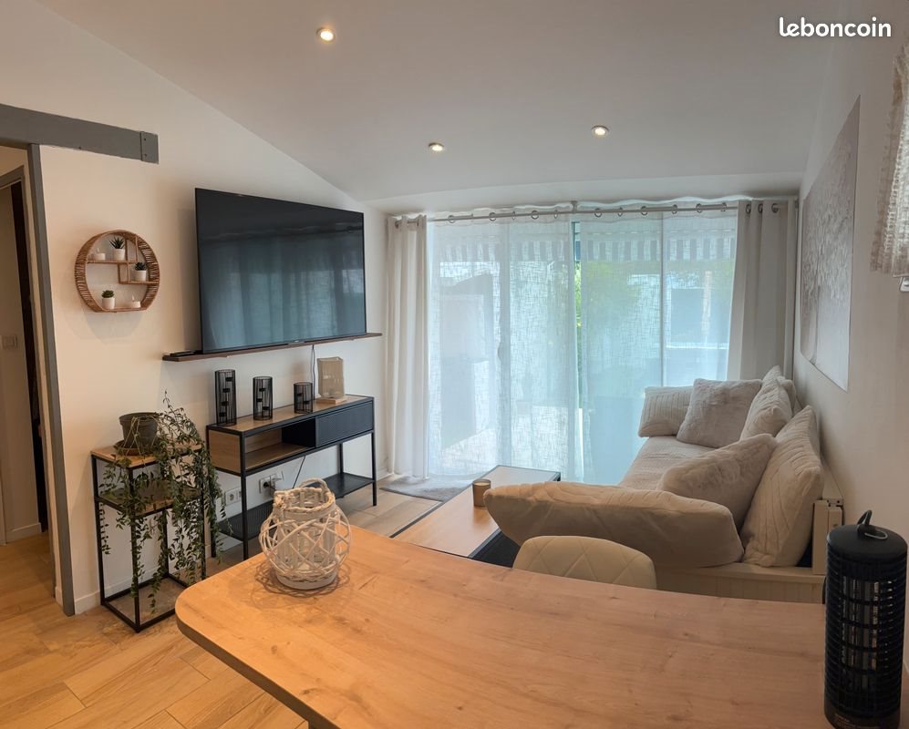 Maison à louer, 30m², La Londe-les-Maures