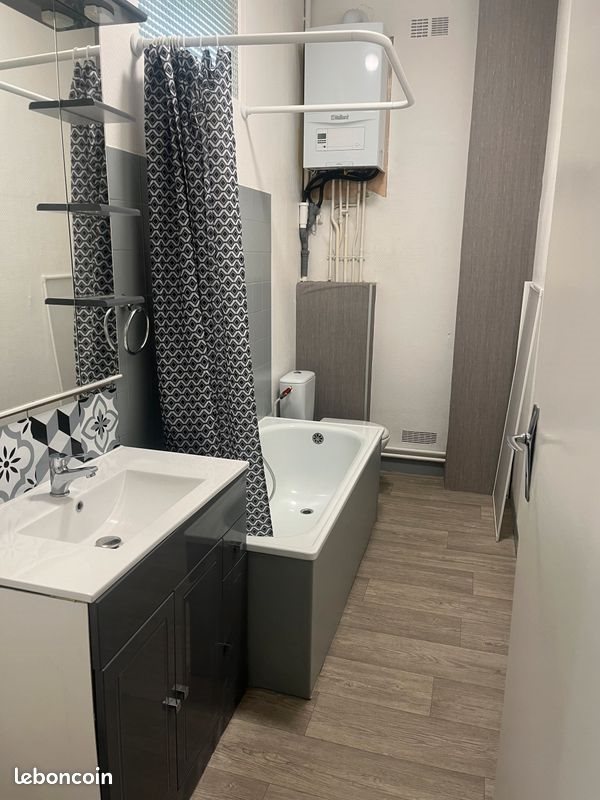 Appartement à louer, 68m², Fougères