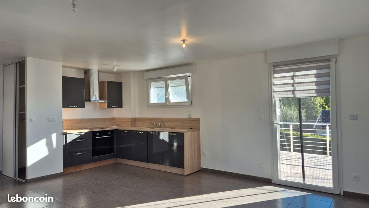 Maison à louer, 90m², Courlans