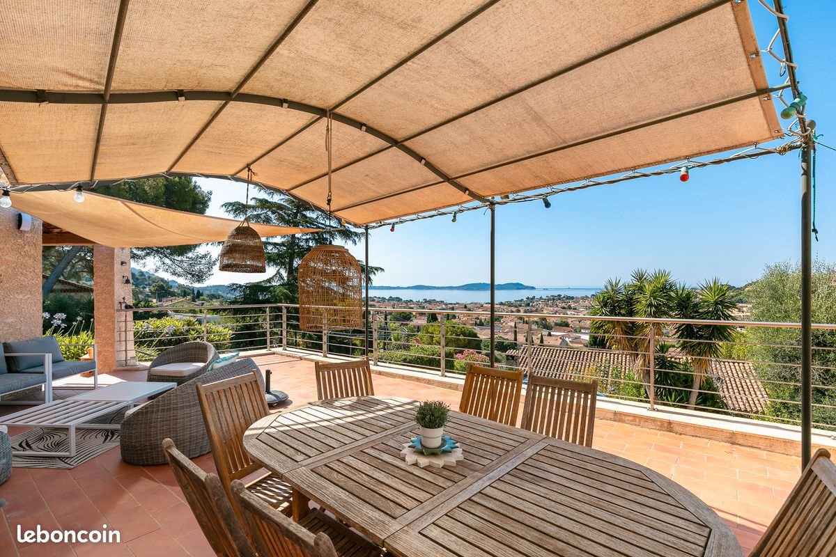 Maison à vendre, 141m², Carqueiranne