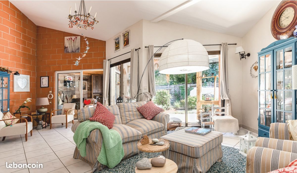 Maison à vendre, 230m², Labastidette