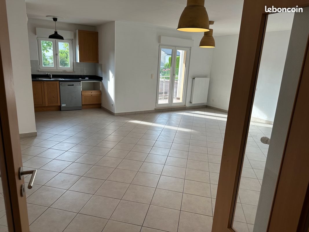 Appartement à louer, 76m², Zoufftgen