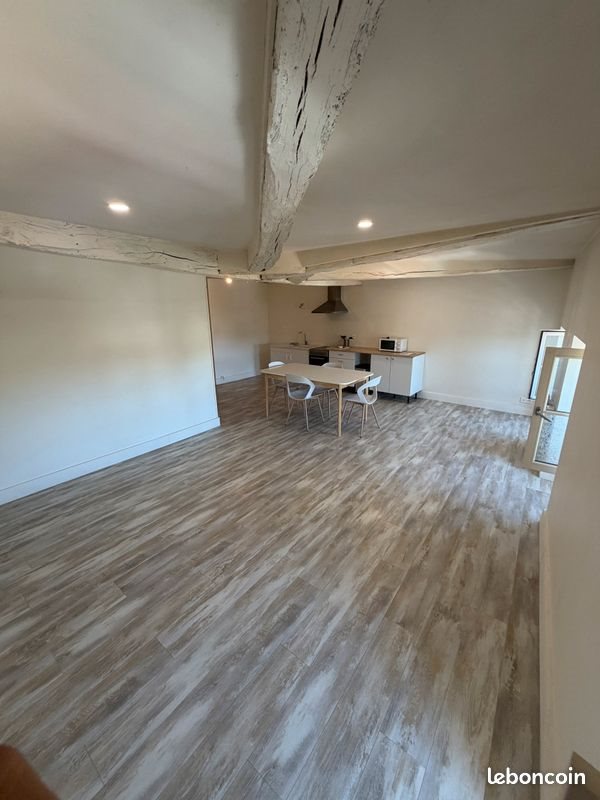 Appartement à louer, 90m², Saint-Savinien