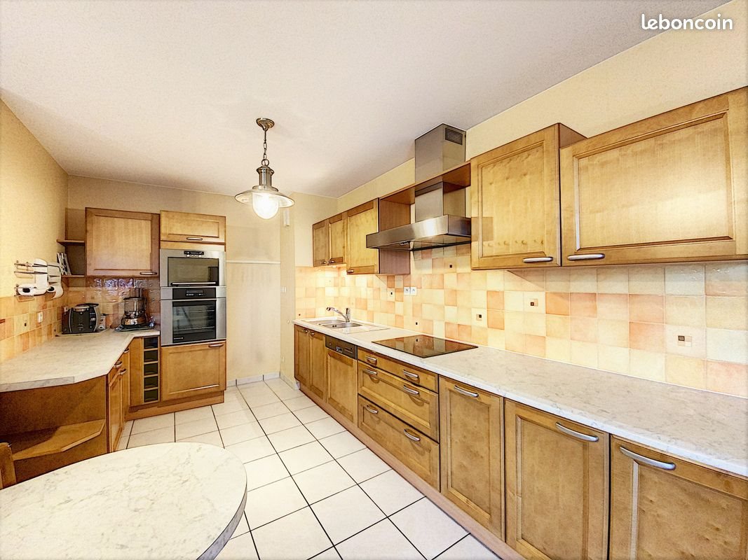 Appartement à louer, 85m², Bruz