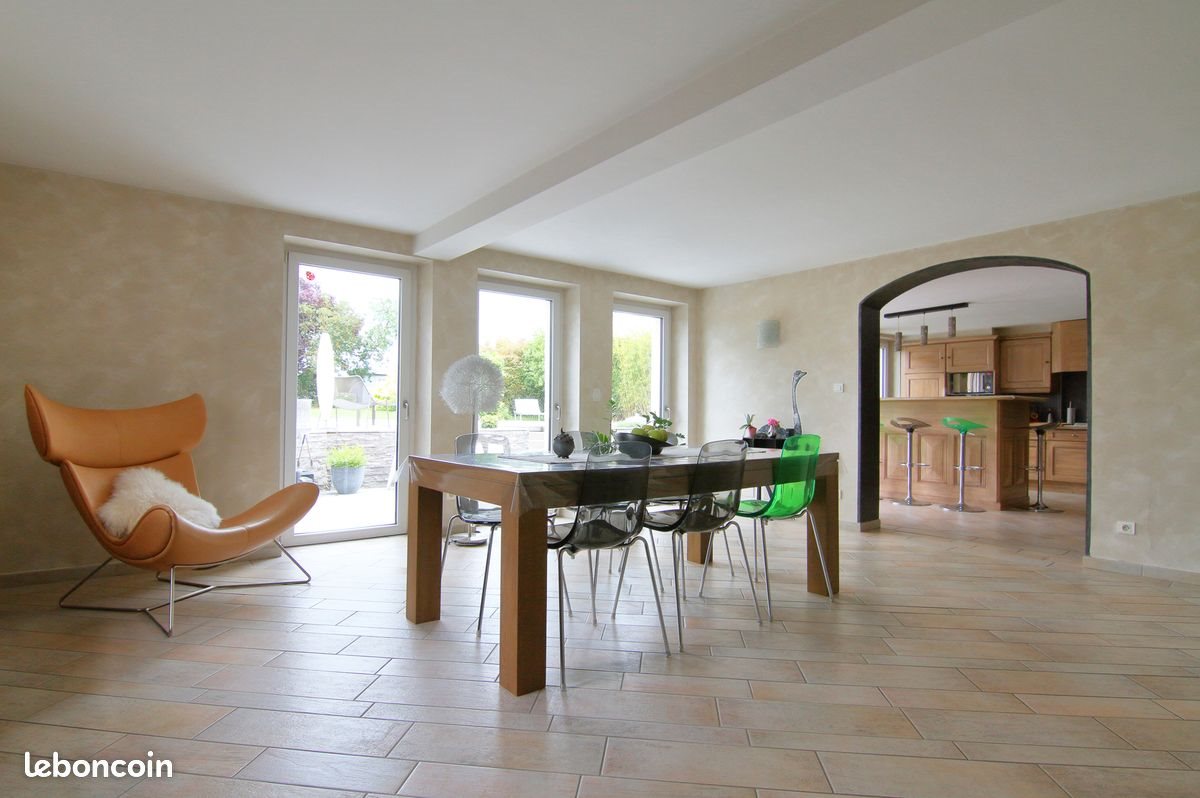 Maison à vendre, 337m², Kuntzig