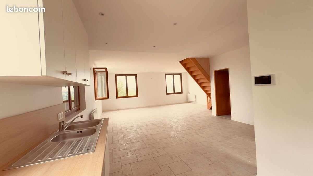 Appartement à louer, 158m², Montagny
