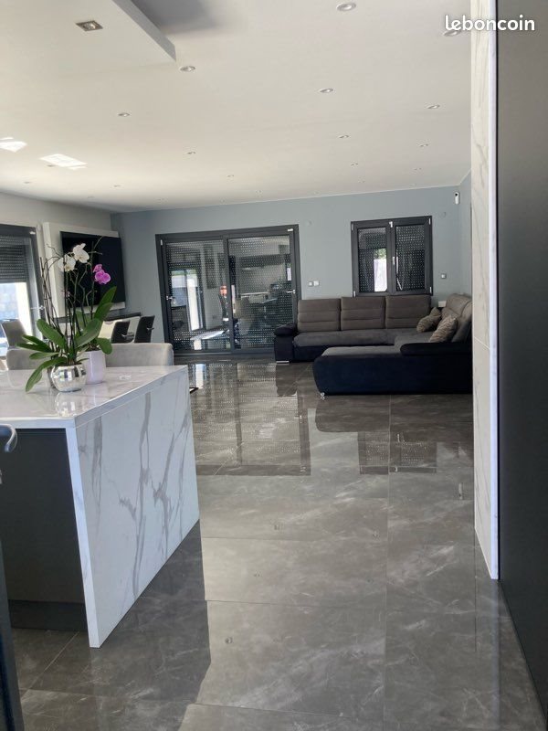 Maison à vendre, 140m², Vézeronce-Curtin