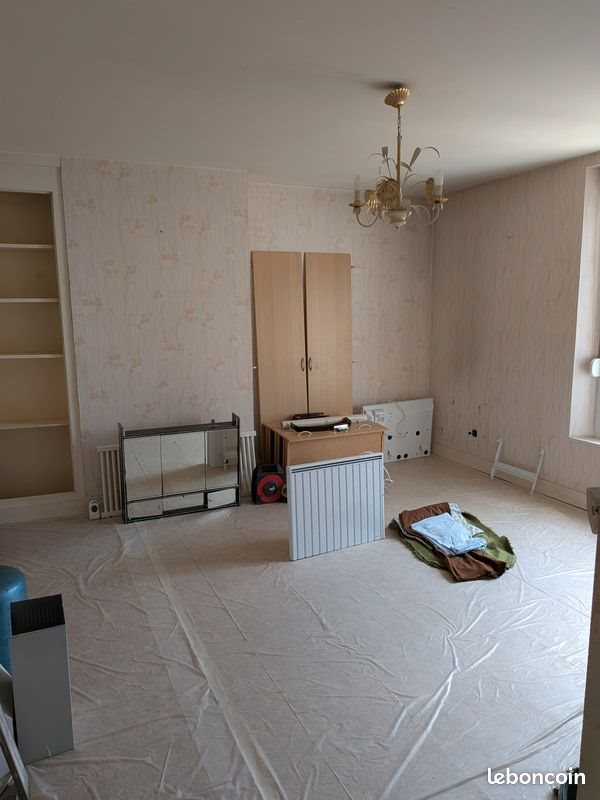 Appartement à louer, 45m², La Chartre-sur-le-Loir