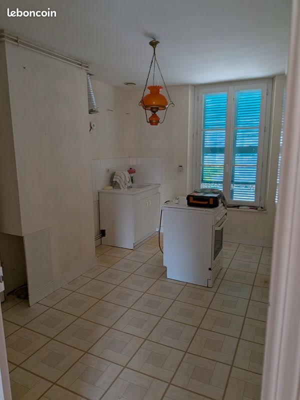 Appartement à louer, 45m², La Chartre-sur-le-Loir