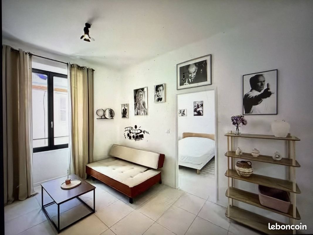 Appartement à louer, 43m², Nîmes