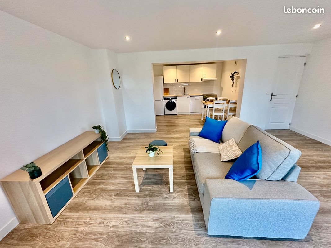 Appartement à louer, 53m², Paron