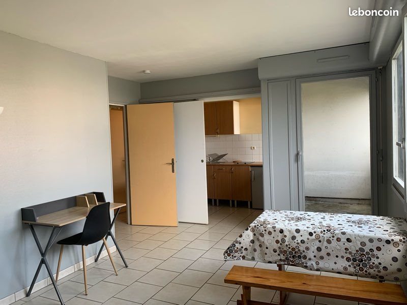 Appartement à louer, 32m², Evry