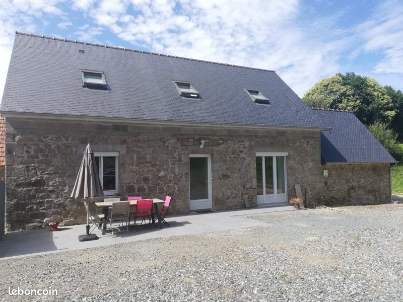Maison à louer, 90m², Plounévez-Moëdec