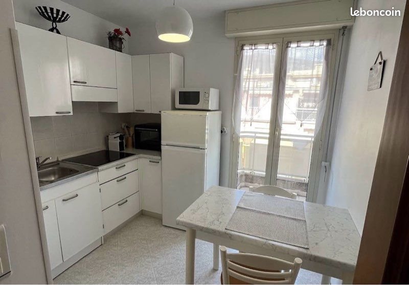 Appartement à louer, 28m², Menton