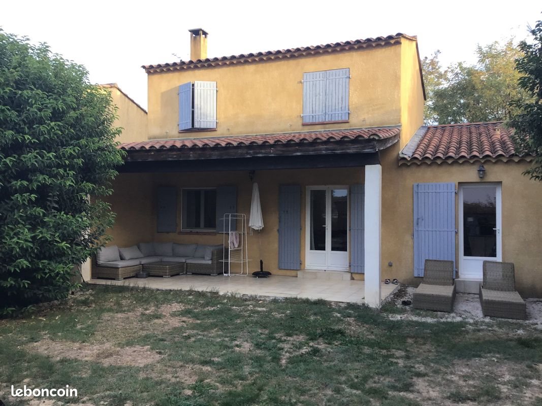 Maison à louer, 80m², Meyreuil