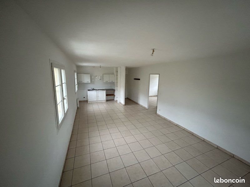 Appartement à louer, 59m², Luri