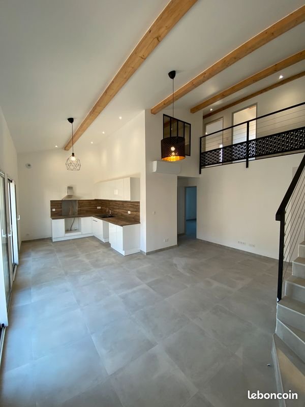 Maison à louer, 120m², Meynes