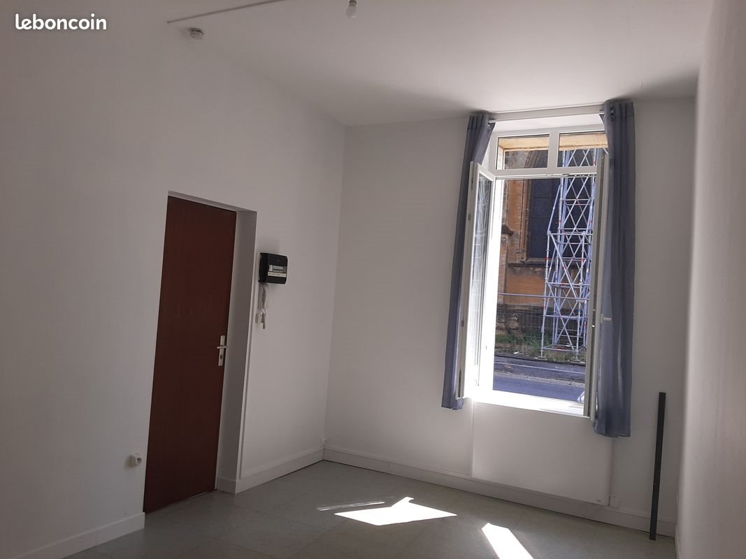 Appartement à louer, 19m², Charleville-Mézières