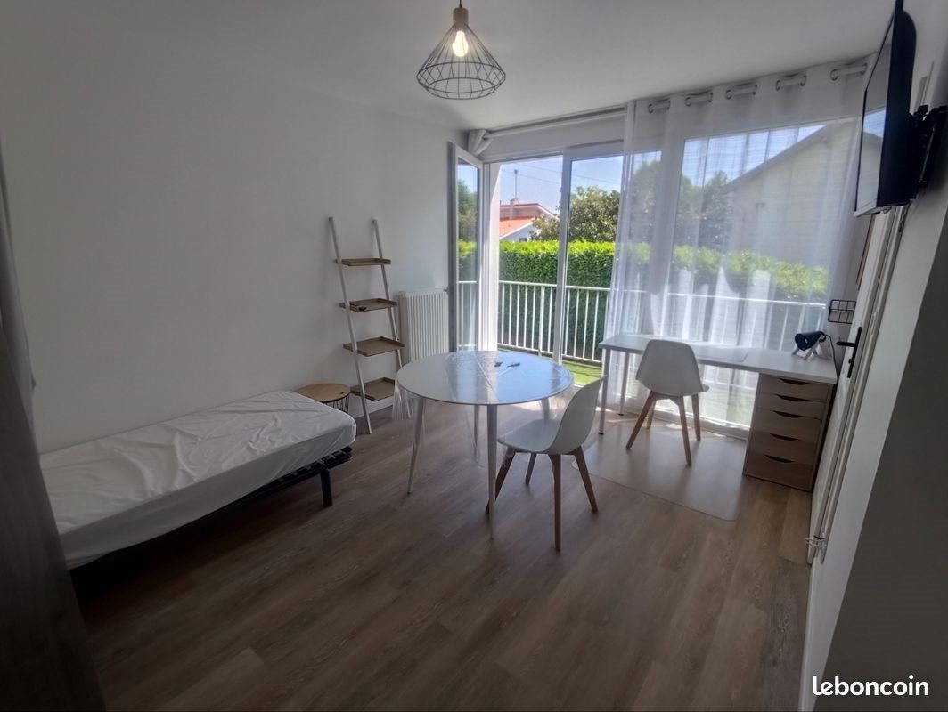 Appartement à louer, 17m², La Roche-sur-Yon