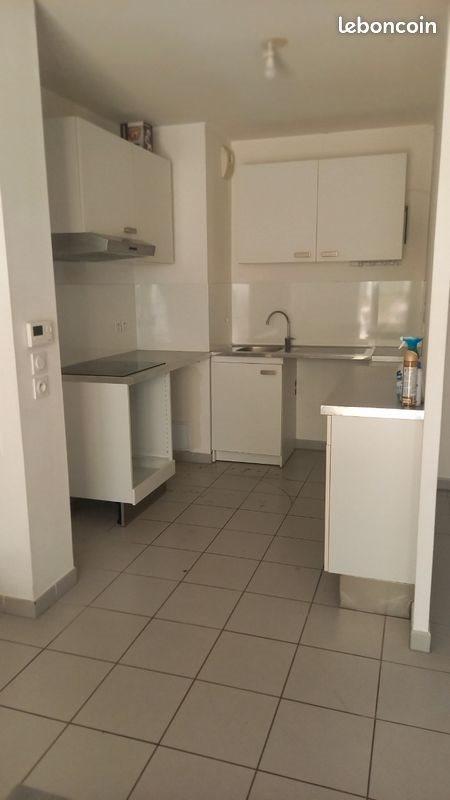 Appartement à louer, 45m², Marseille 12ème